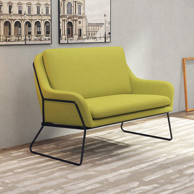 Fauteuil lounge design – Tissu velours coloré & piètement métal noir