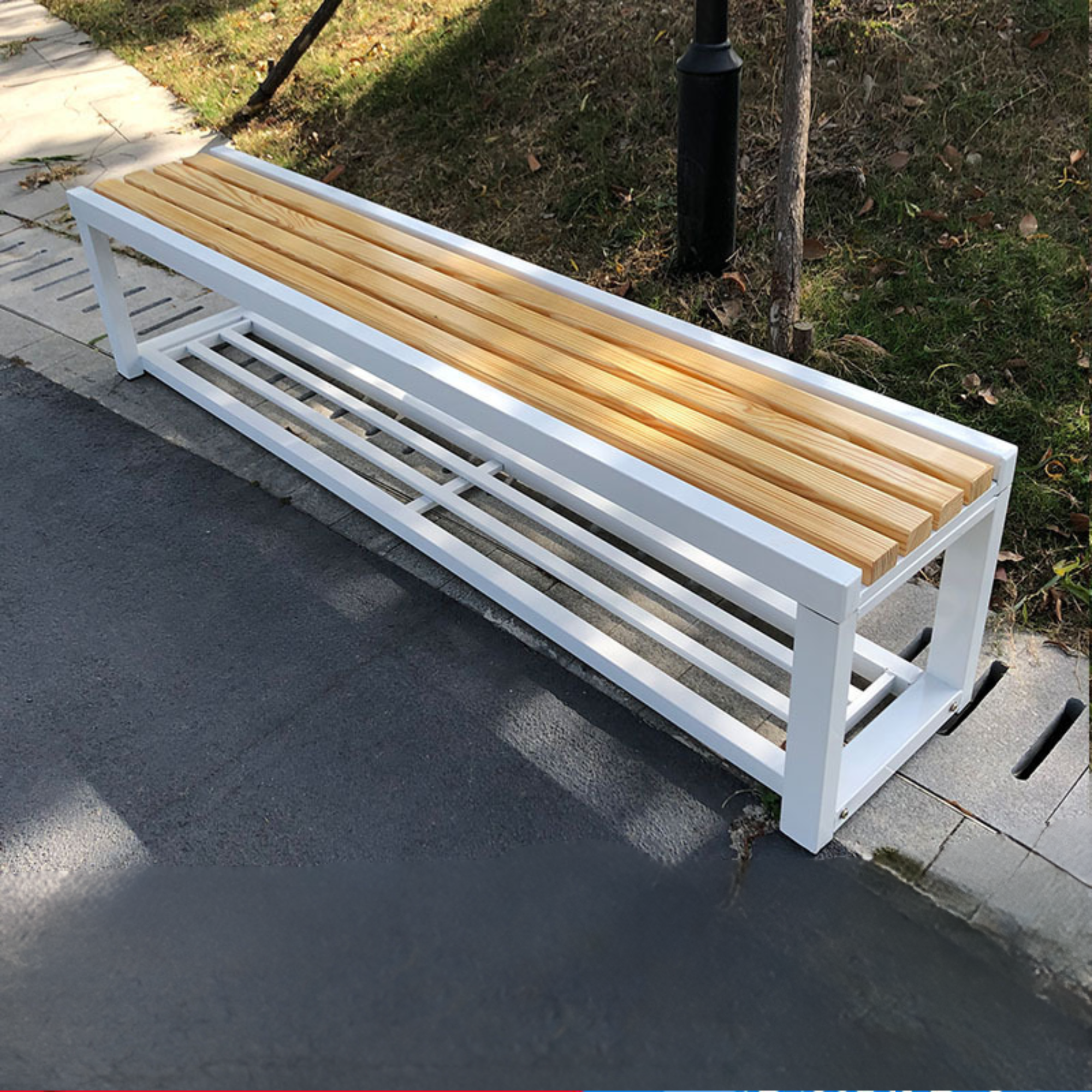 Banc vestiaire design – Structure métal blanc & lattes bois ou composite